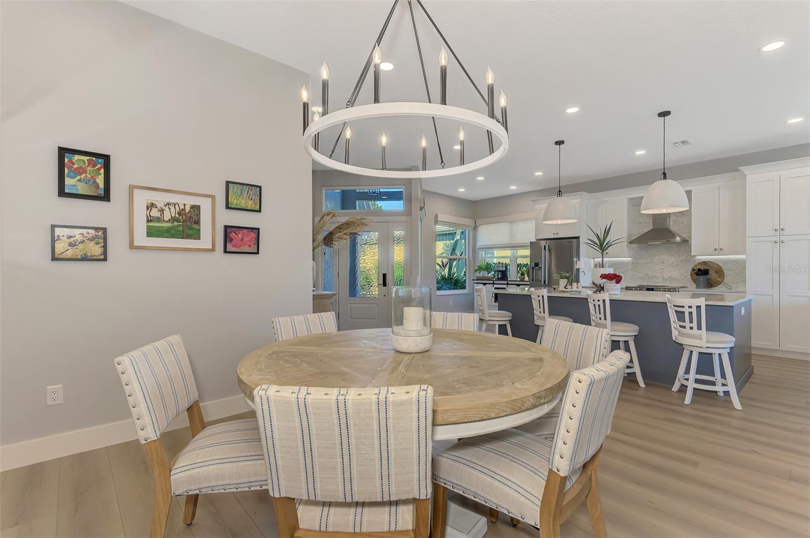 VENICE GOLF & COUNTRY CLUB UNIT 2-B - Residential Lease