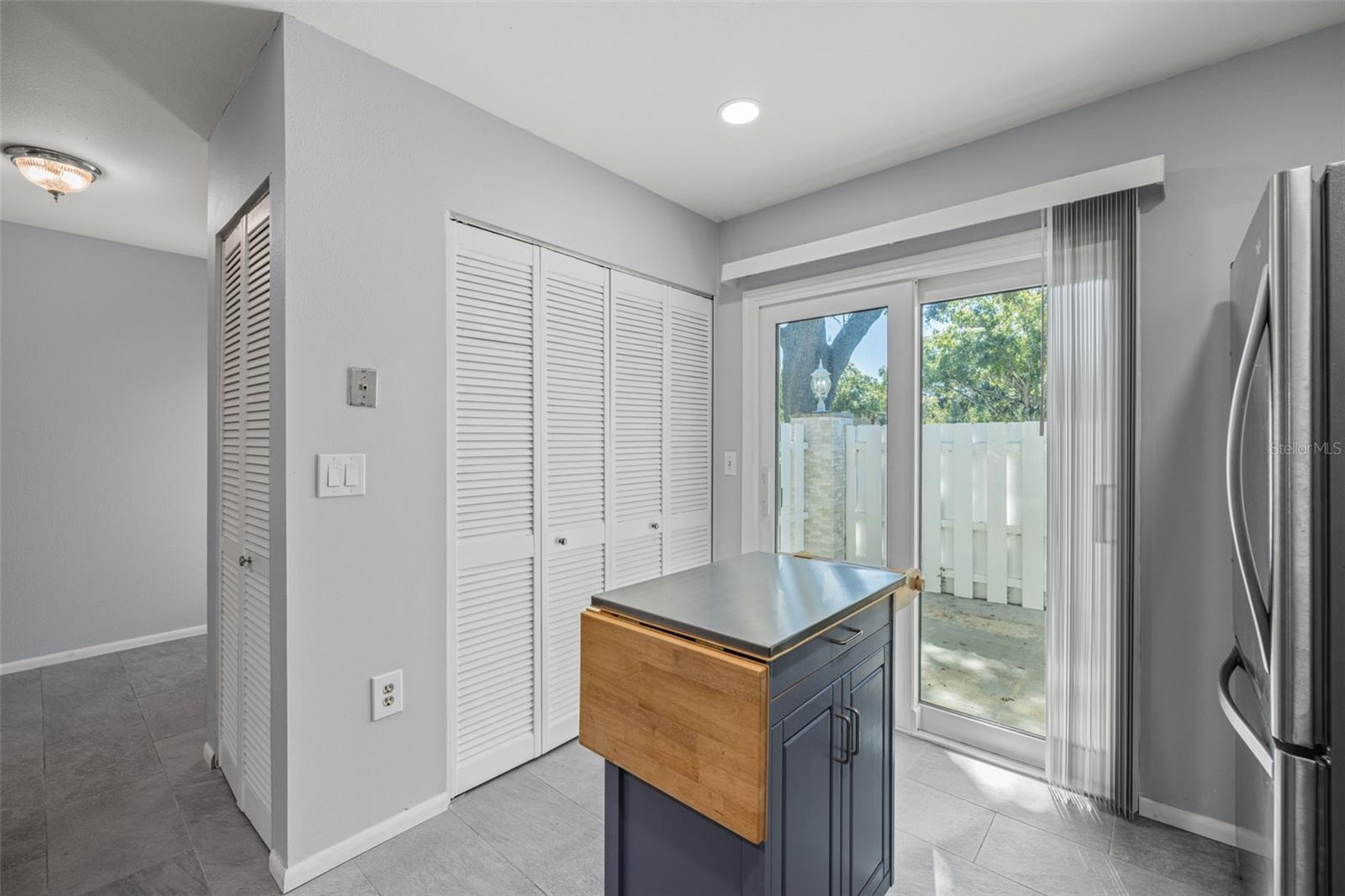 STRATHMORE GATE-WEST - Residential