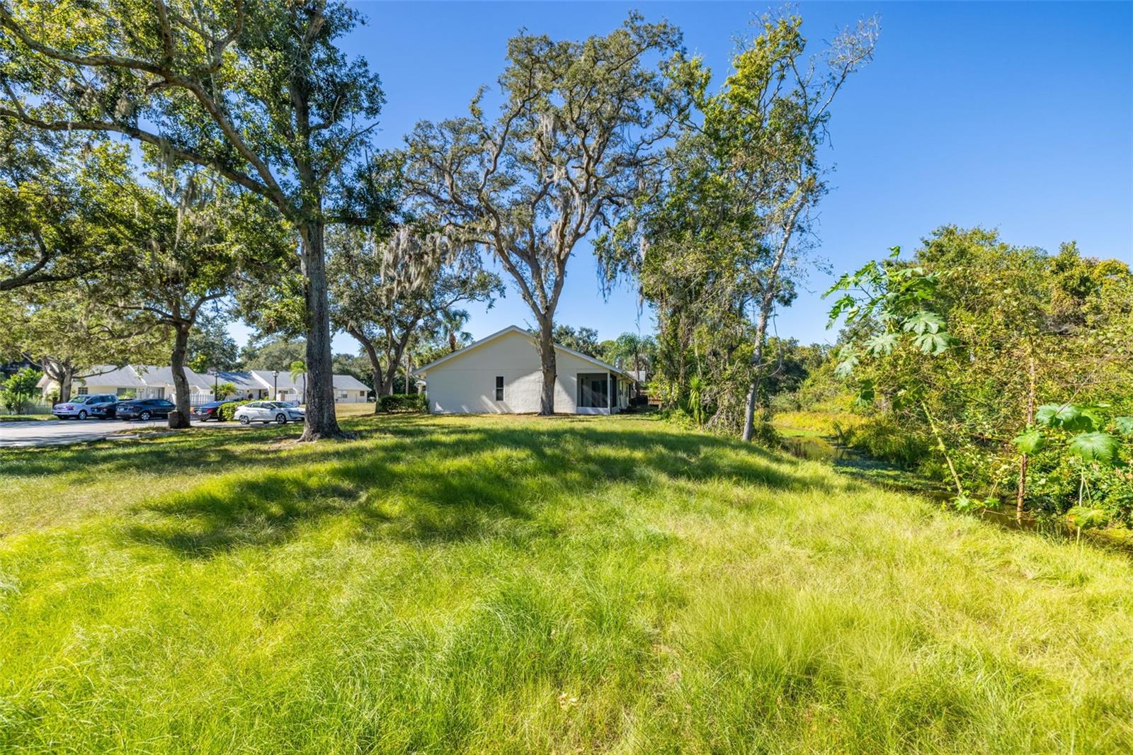 STRATHMORE GATE-WEST - Residential