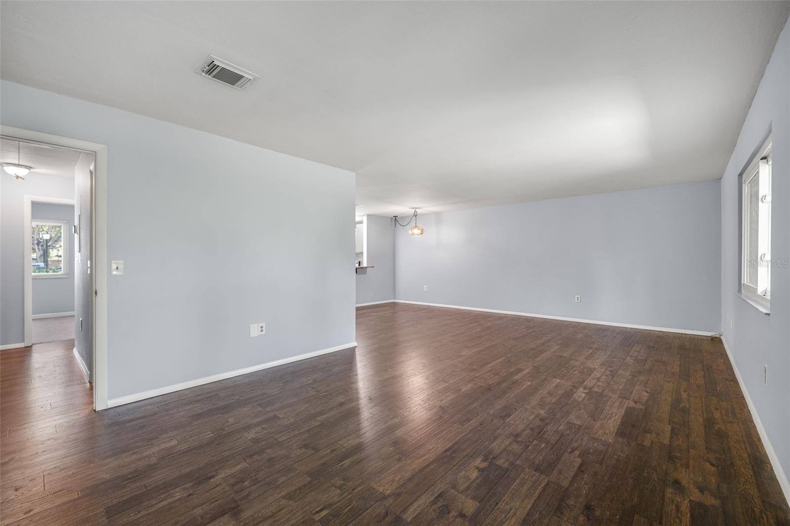 STRATHMORE GATE-WEST - Residential