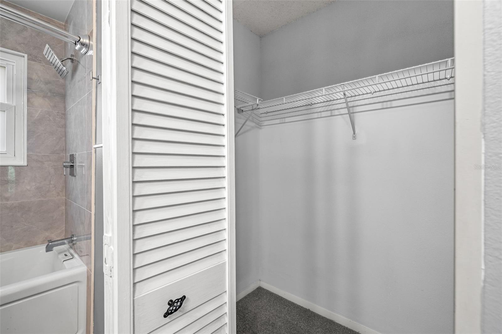 STRATHMORE GATE-WEST - Residential