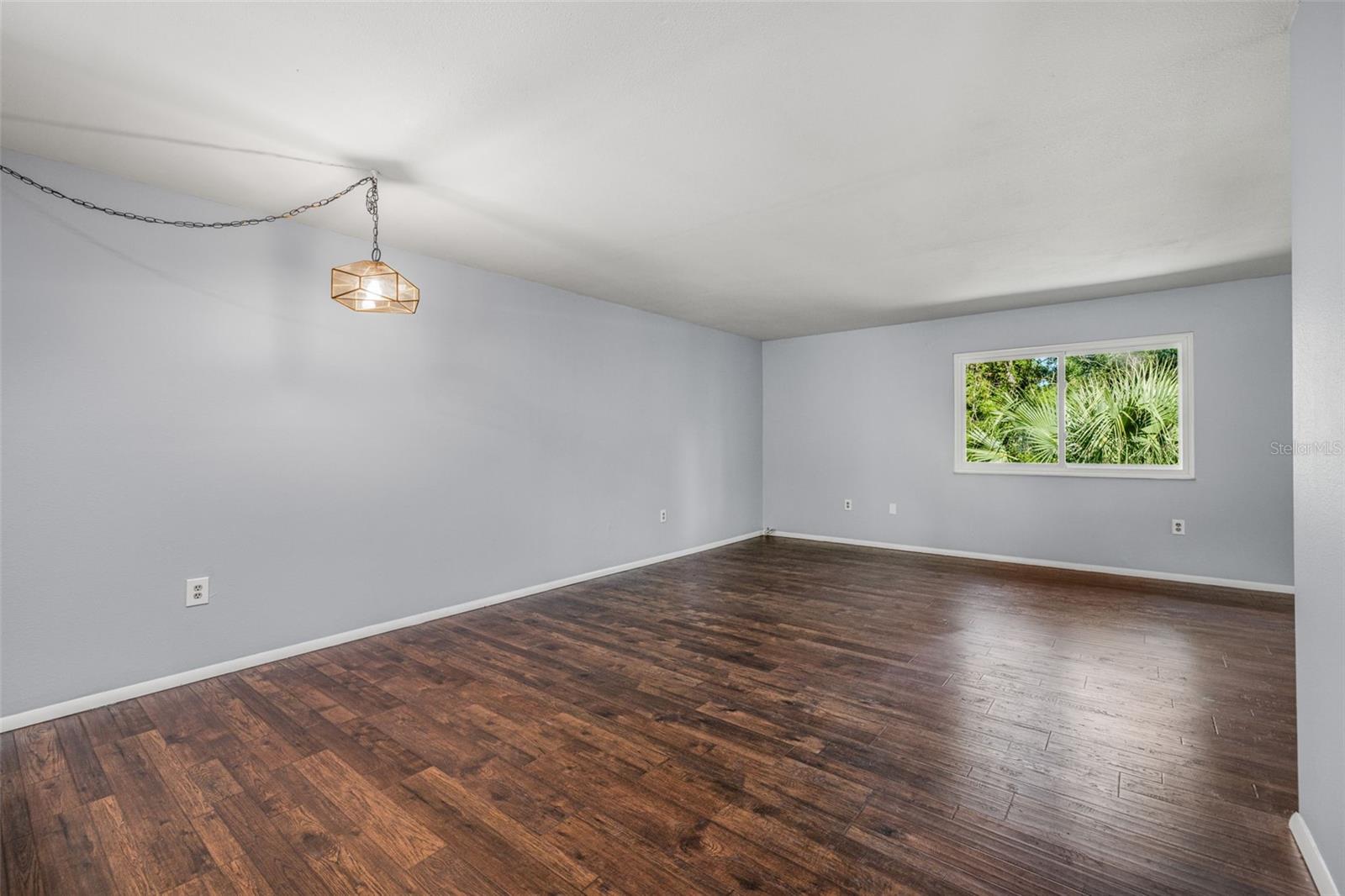 STRATHMORE GATE-WEST - Residential