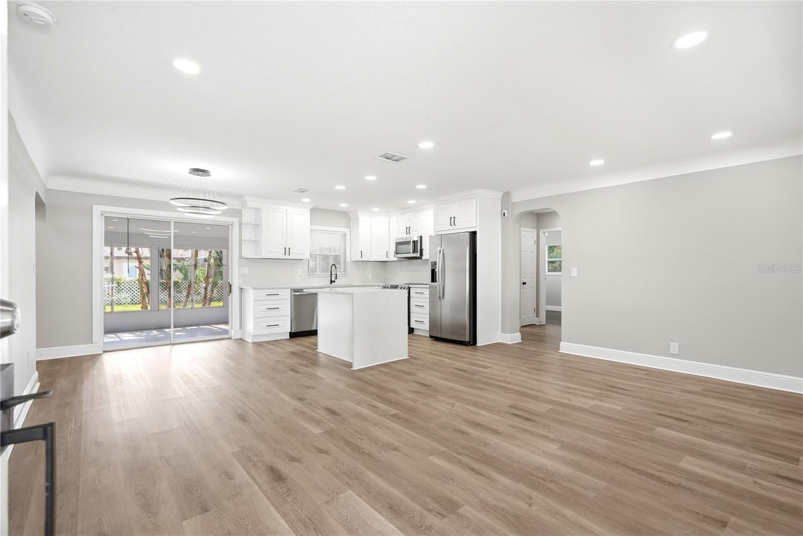1628 S HIGHLAND AVENUE