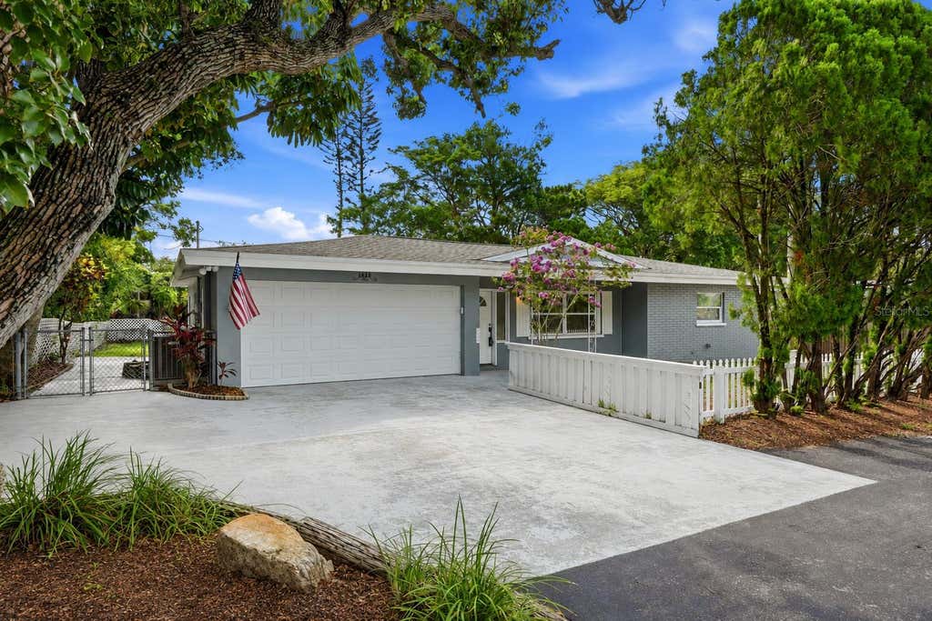 Photo of 1628 S Highland Avenue, Clearwater, FL 33756 (MLS # TB8534880)
