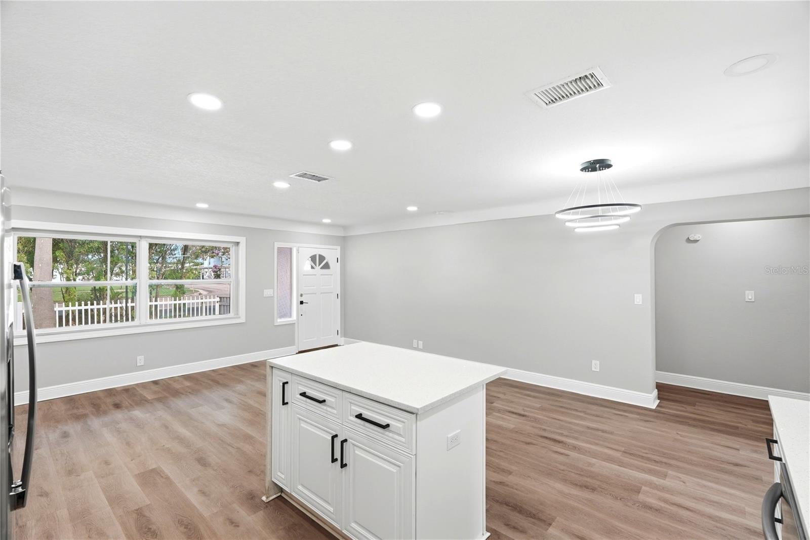 1628 S HIGHLAND AVENUE
