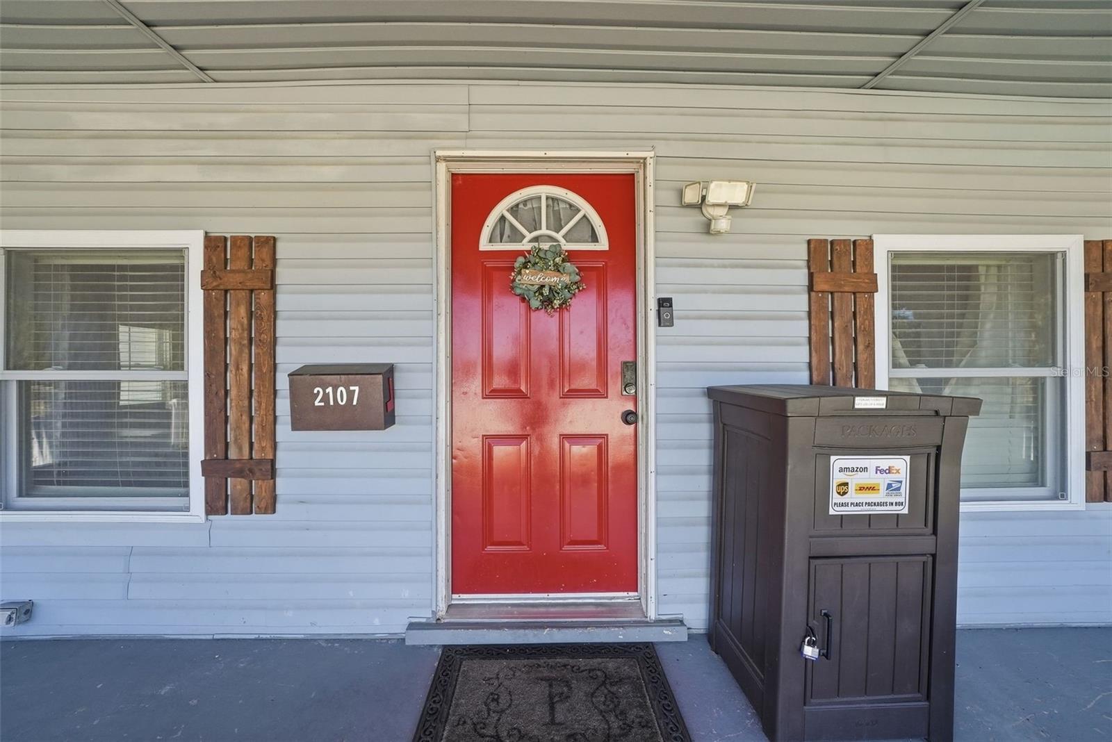 2107 E CHELSEA STREET