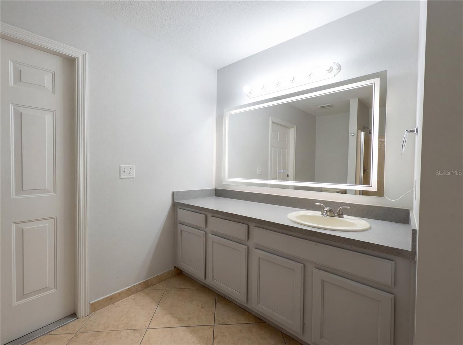 DELTONA LAKES UN 09 - Residential