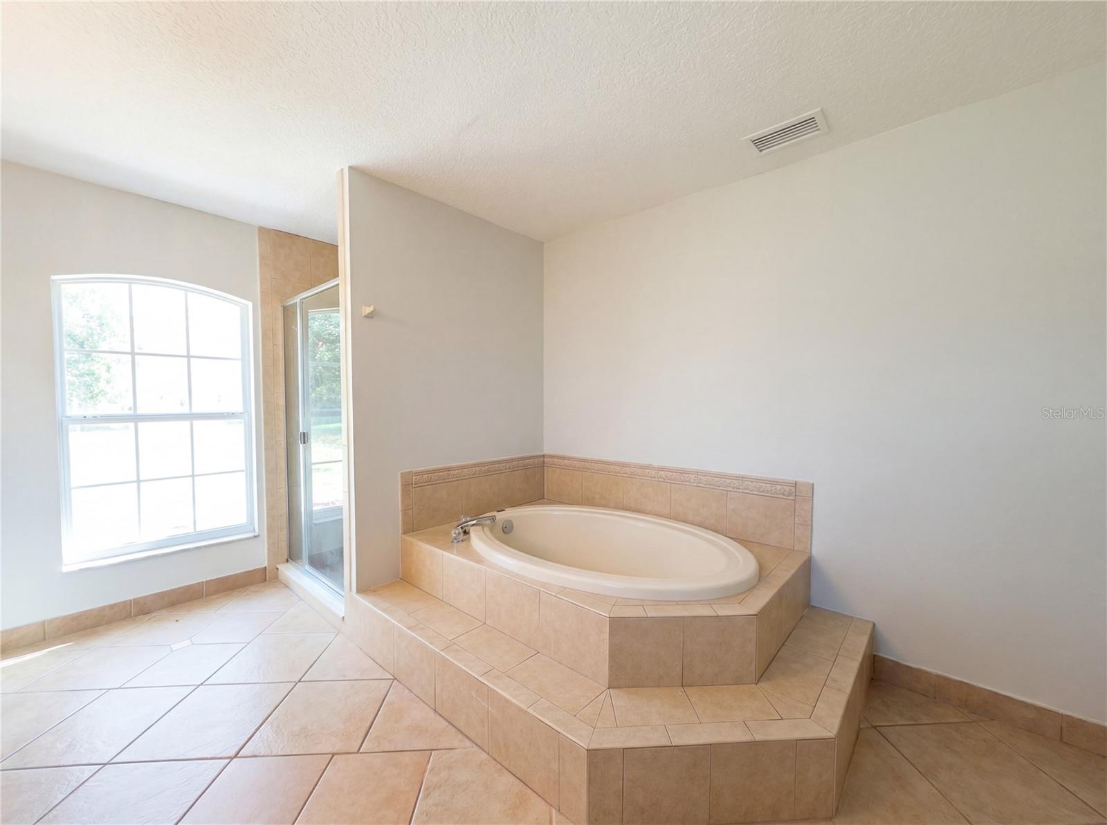 DELTONA LAKES UN 09 - Residential