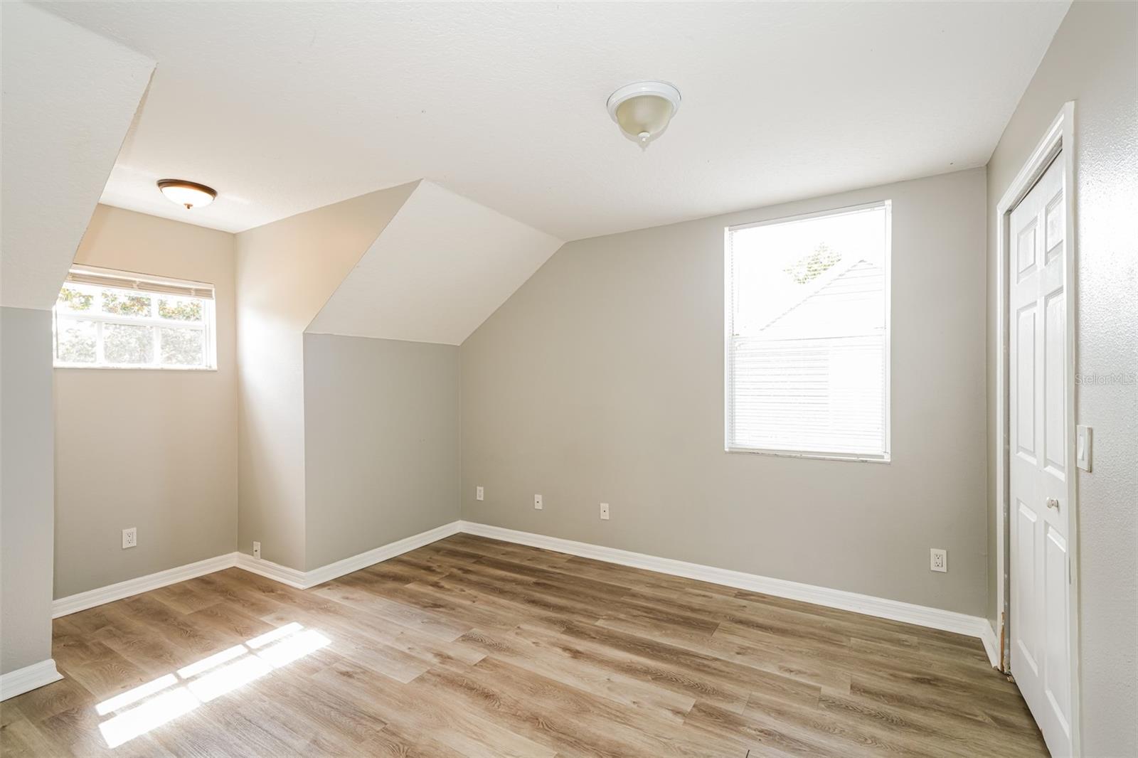 HARBOR OAKS I - Residential