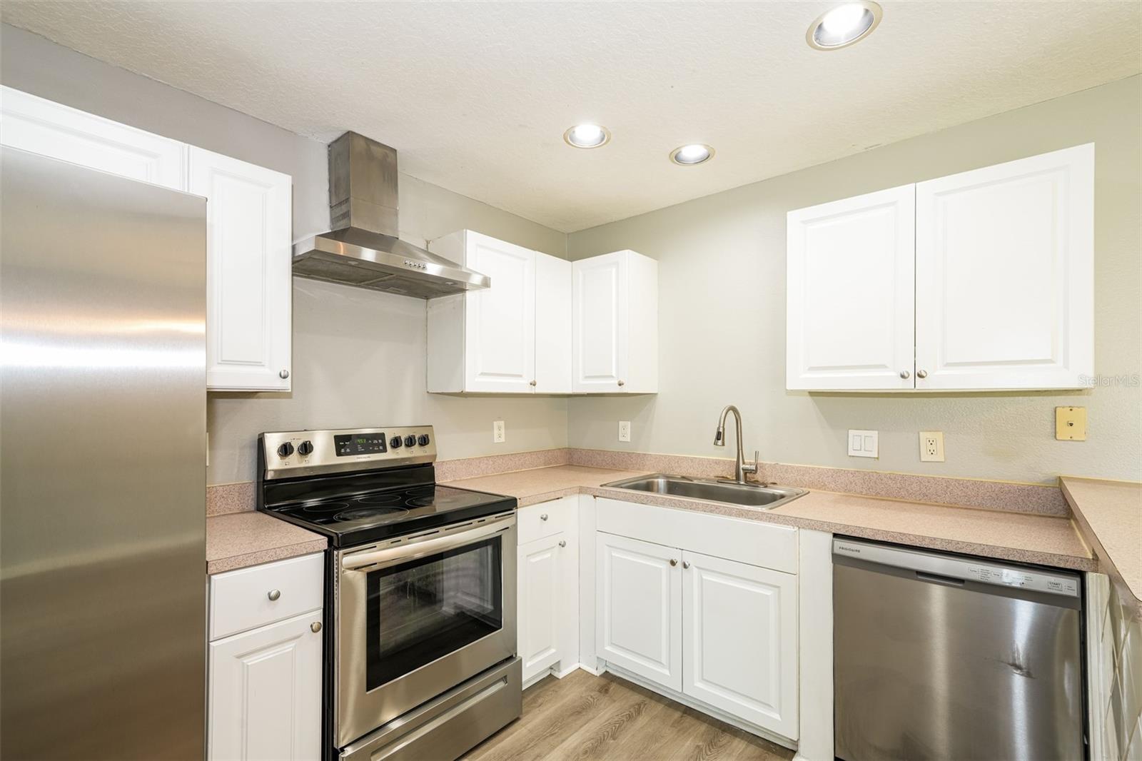 HARBOR OAKS I - Residential