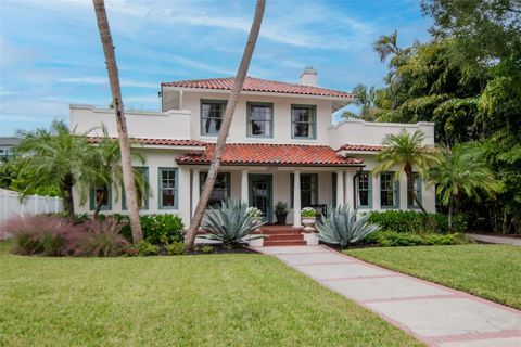 Photo of 2605 S Hawthorne Circle, Tampa, FL 33629 (MLS # TB8449250)