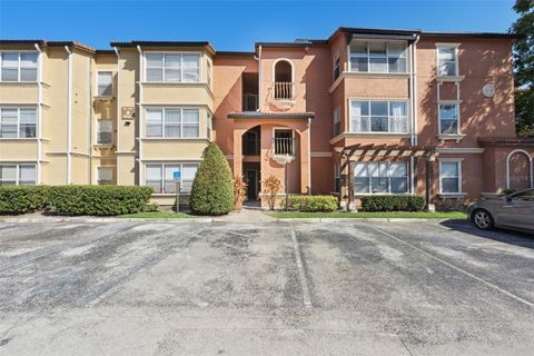 Photo of 5120 Conroy Rd #28, Orlando, FL 32811 (MLS # O6362276)