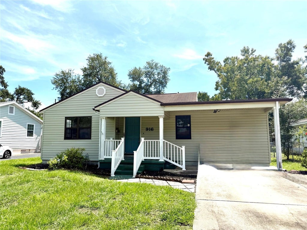 Photo of 916 W Orient Street, Tampa, FL 33603 (MLS # TB8548253)