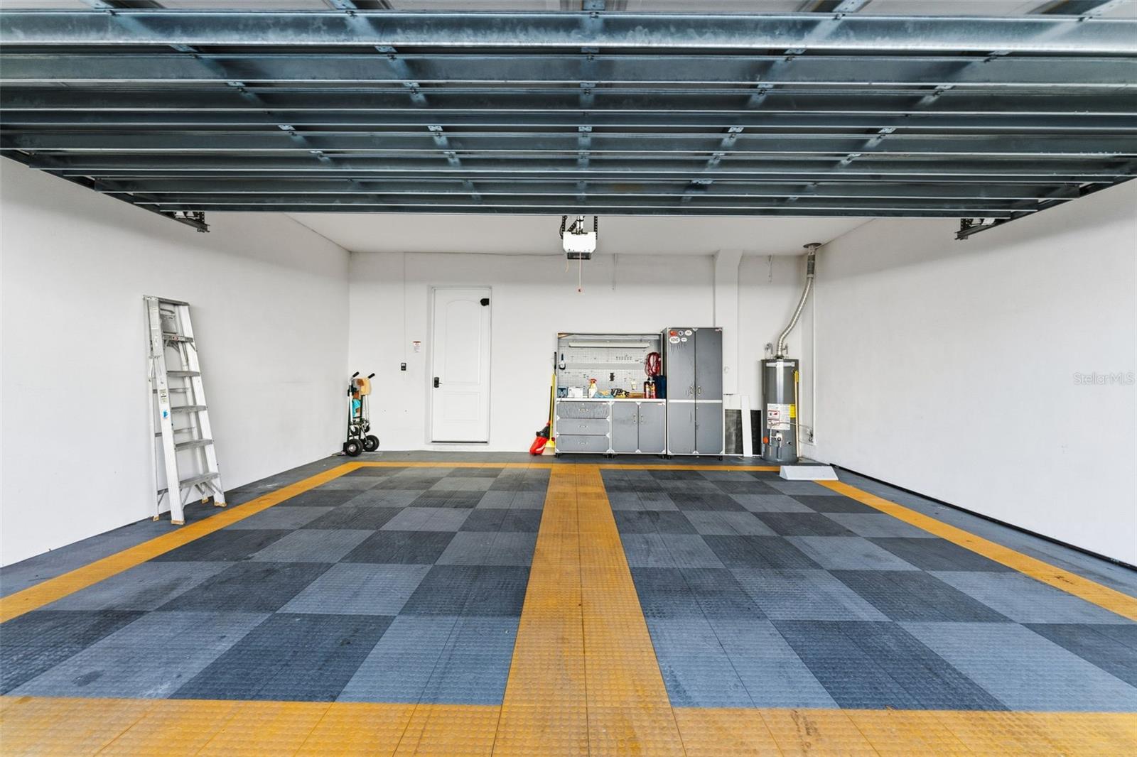 MIRBELLA TWNHMS - Residential