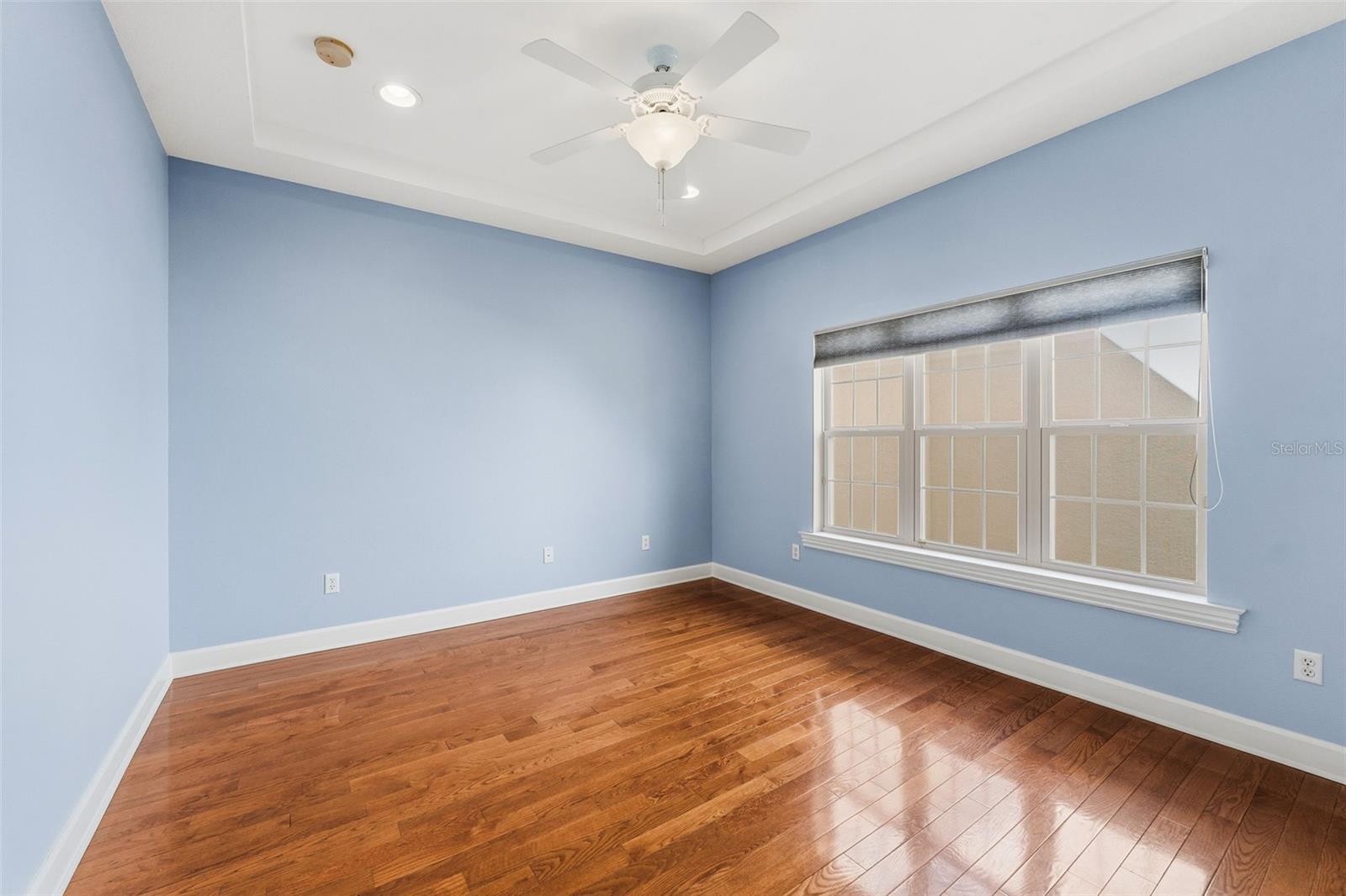 MIRBELLA TWNHMS - Residential