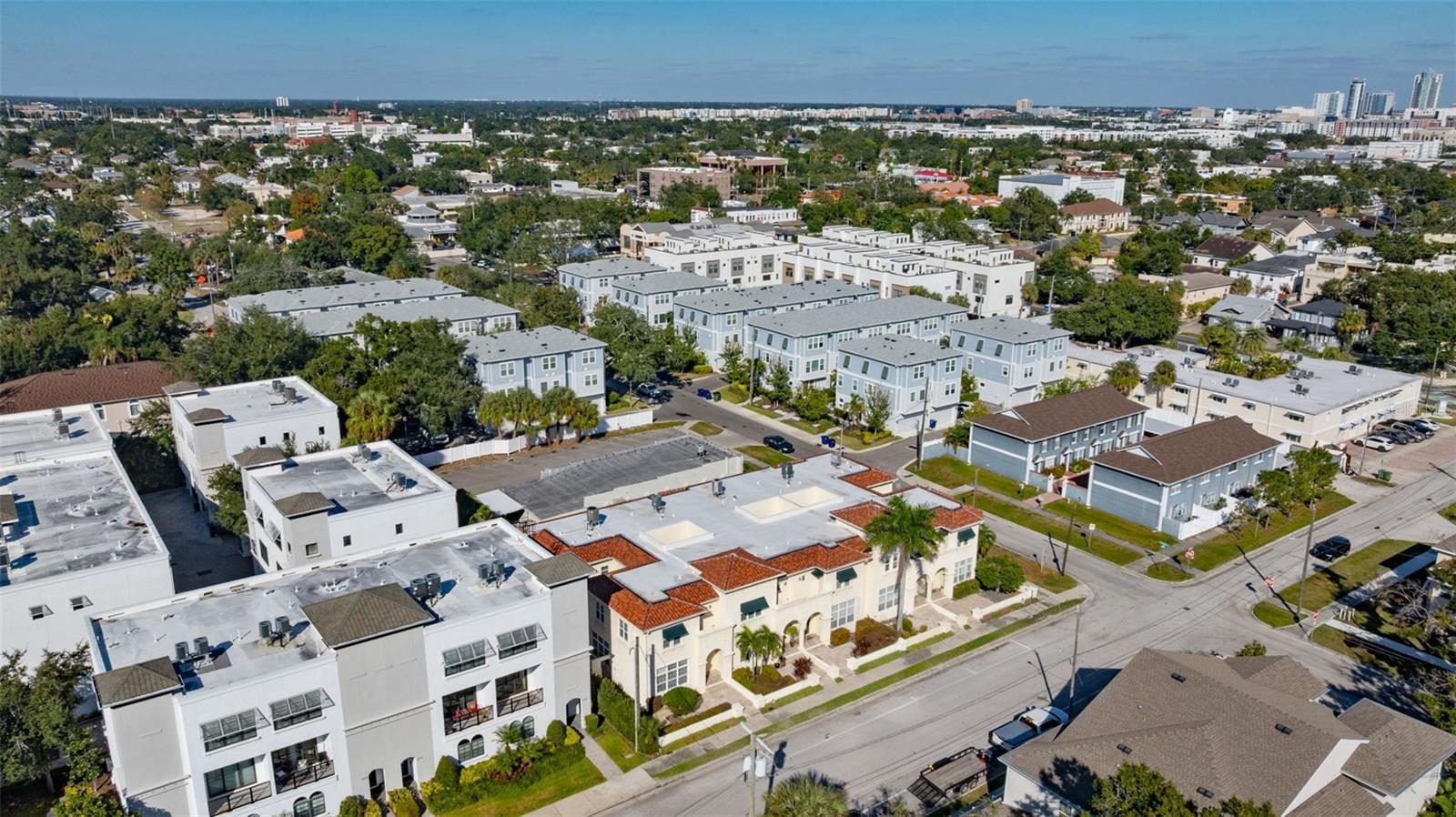 MIRBELLA TWNHMS - Residential