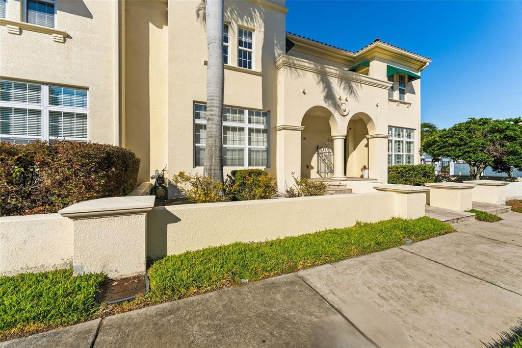 Photo of 2555 W Platt Street, Tampa, FL 33609 (MLS # TB8444819)