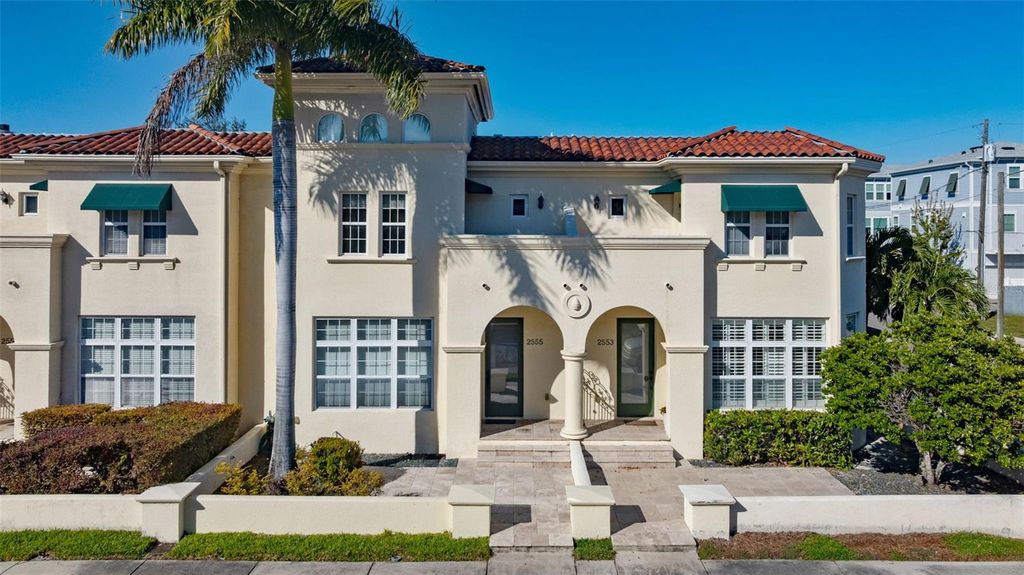 Photo of 2555 W Platt Street, Tampa, FL 33609 (MLS # TB8444819)