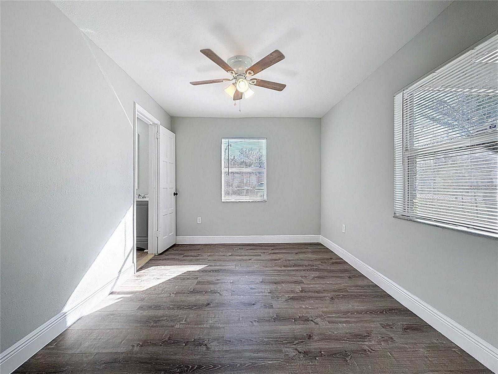 COUNTRY CLUB ESTATE SUB - Residential Lease