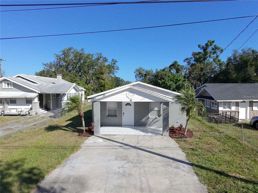 Photo of 2408 E Magnolia Street, Lakeland, FL 33801 (MLS # S5140440)
