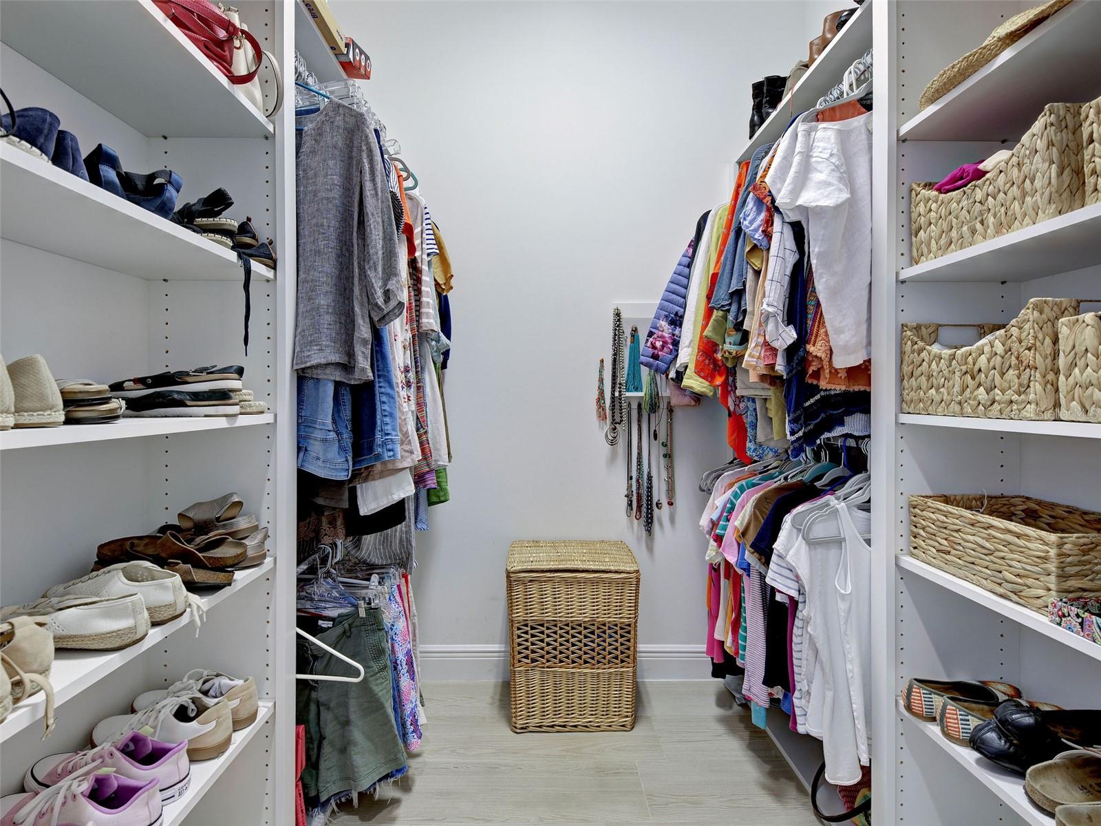 ISLANDWALK AT WEST VILLAGES PH 02 - Residential