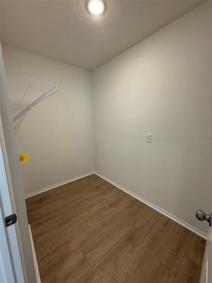 BROADLEAF - Residential