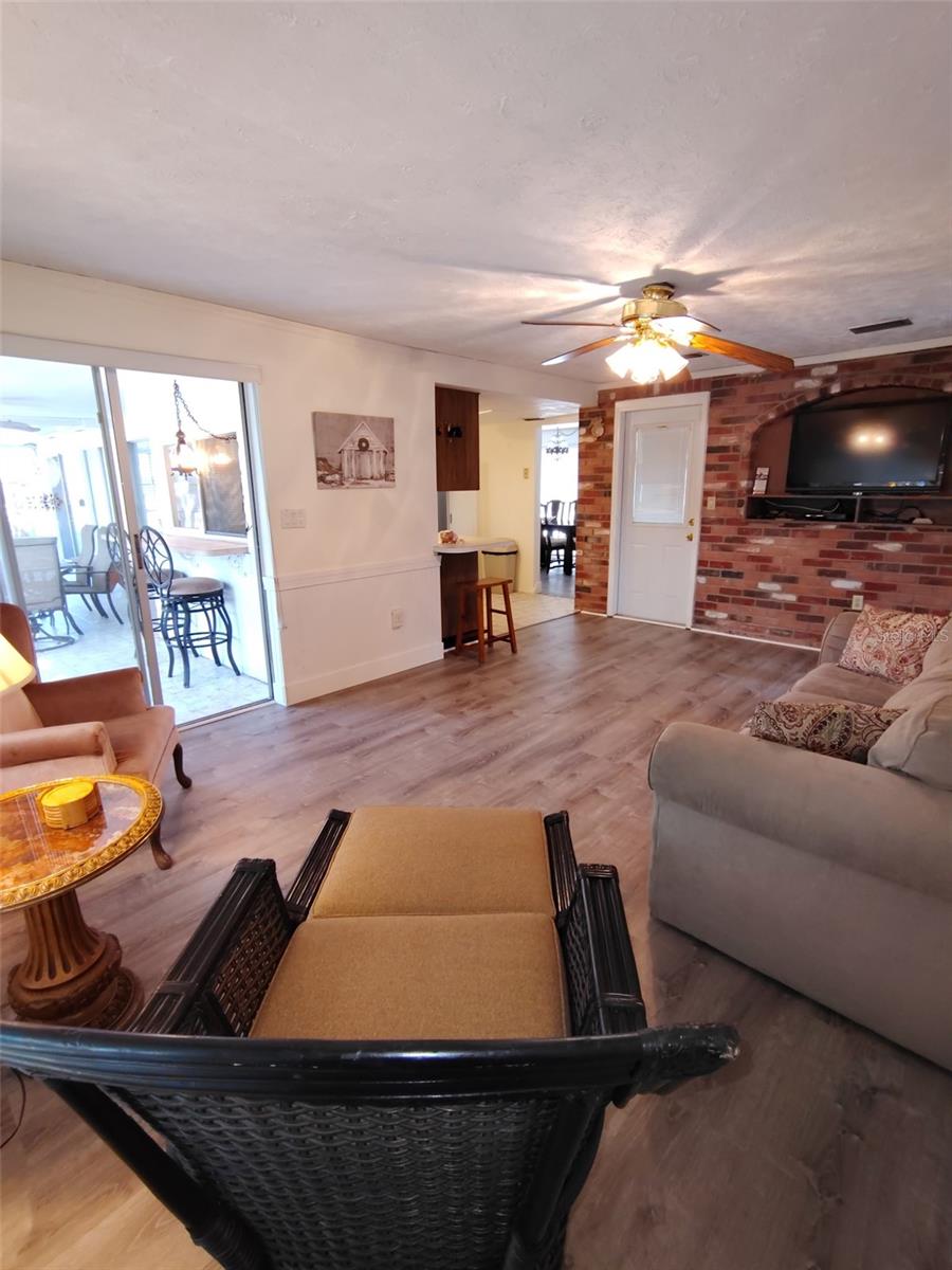 BEACON SQUARE - Residential