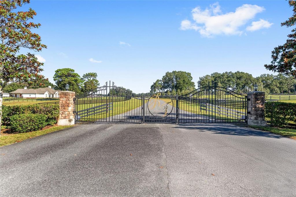 Real estate matching your search 4 Photo of 15269 NE 15th Court, Citra, FL 32113 (MLS # OM712245)