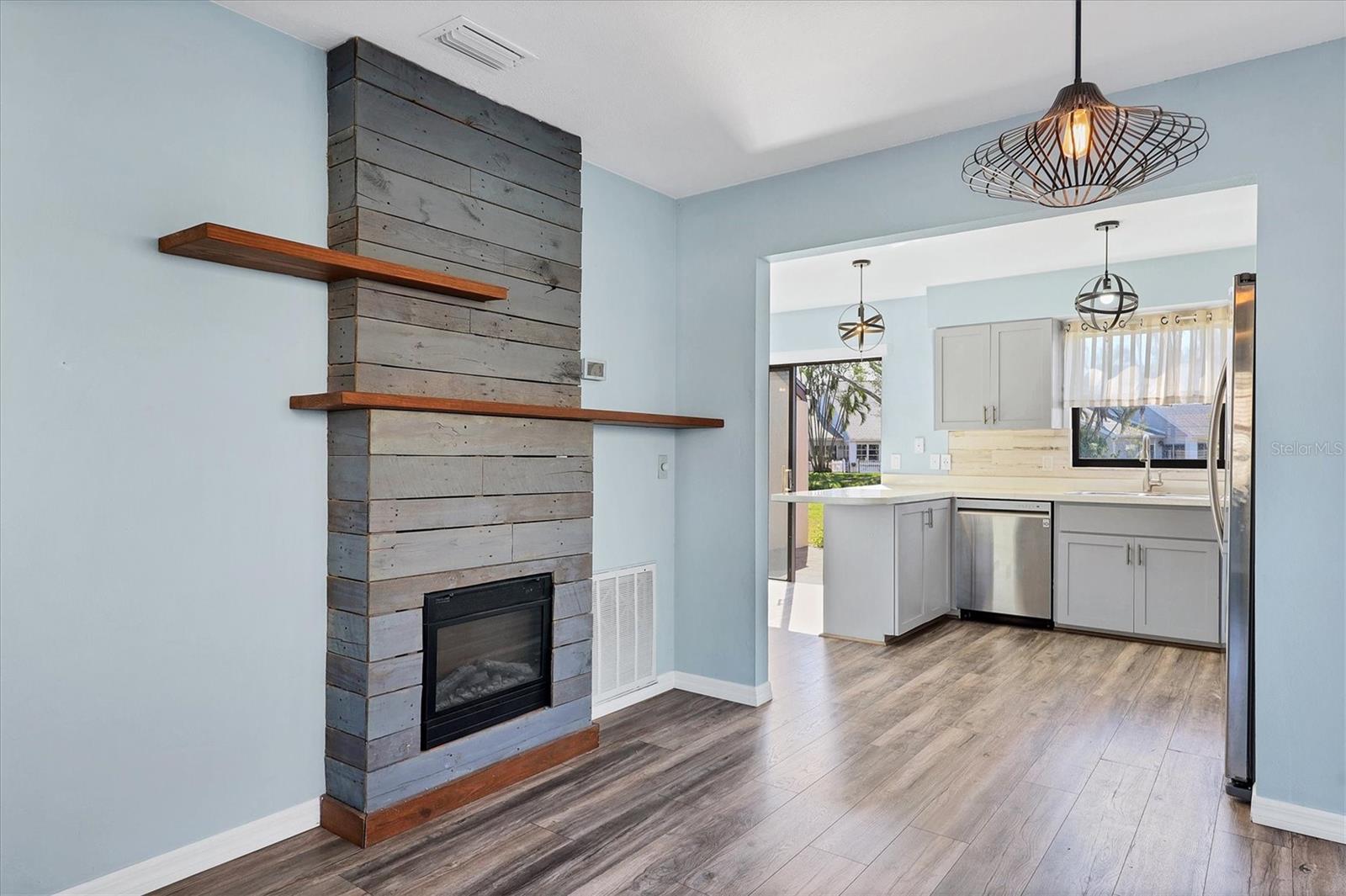 FIVE LAKES 1 & 1C - Residential