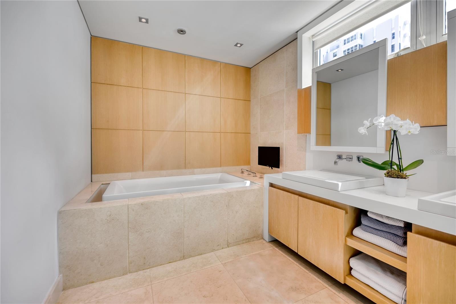 CONDADO - Residential