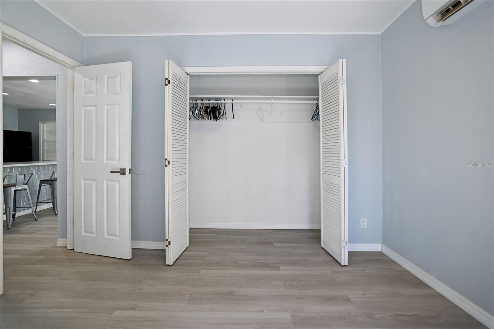 ROOSEVELT GROVES - Residential Lease