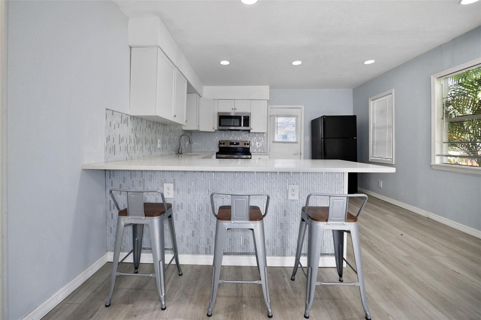 ROOSEVELT GROVES - Residential Lease