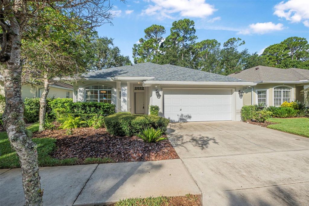 Photo of 37 W Waterside Parkway, Palm Coast, FL 32137 (MLS # FC310991)