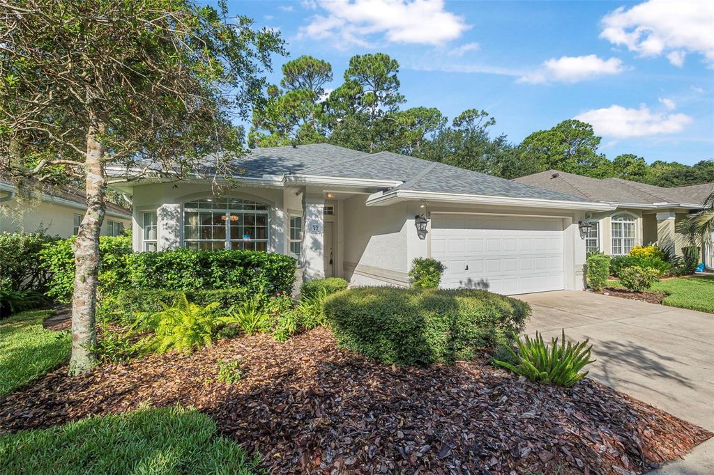 Photo of 37 W Waterside Parkway, Palm Coast, FL 32137 (MLS # FC310991)
