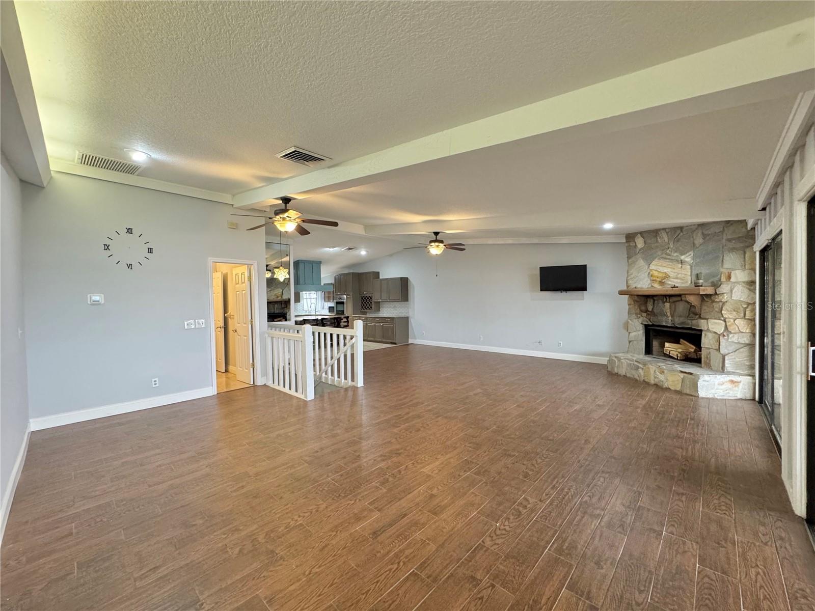 HARTRIDGE POINTE CONDO - Residential Lease