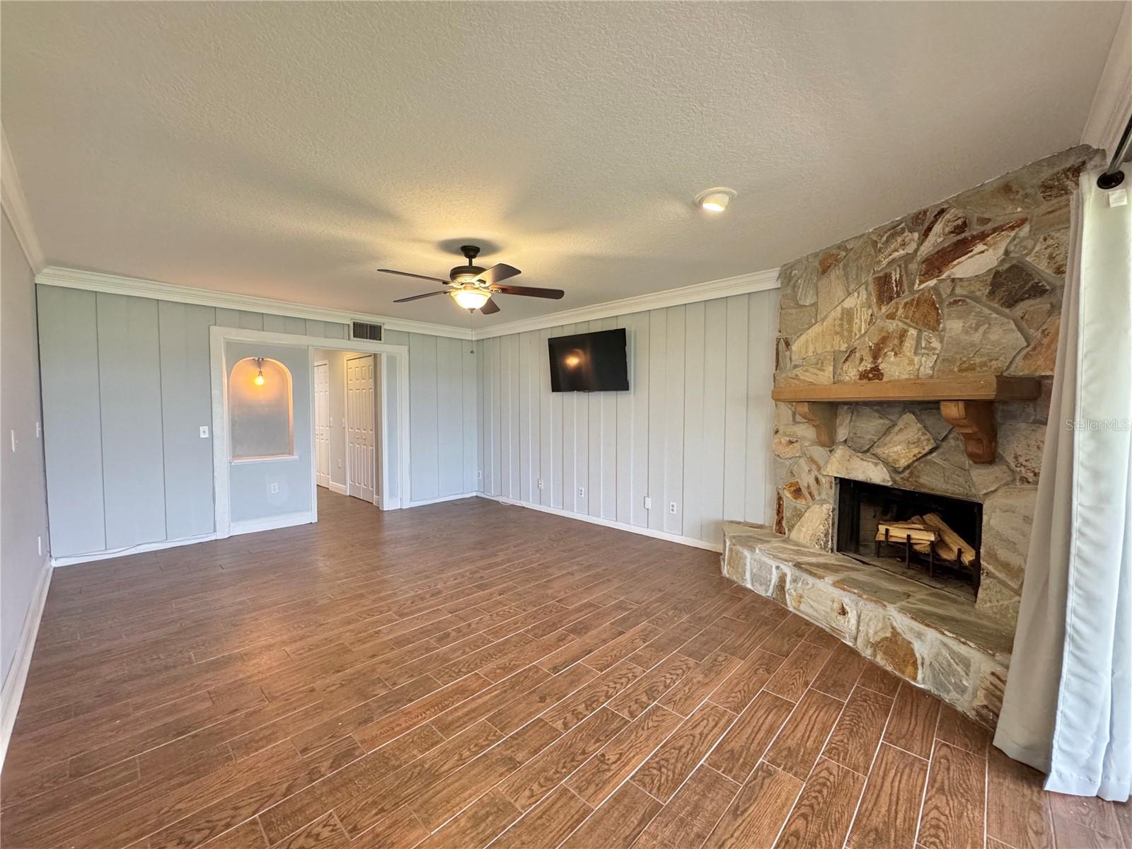 HARTRIDGE POINTE CONDO - Residential Lease