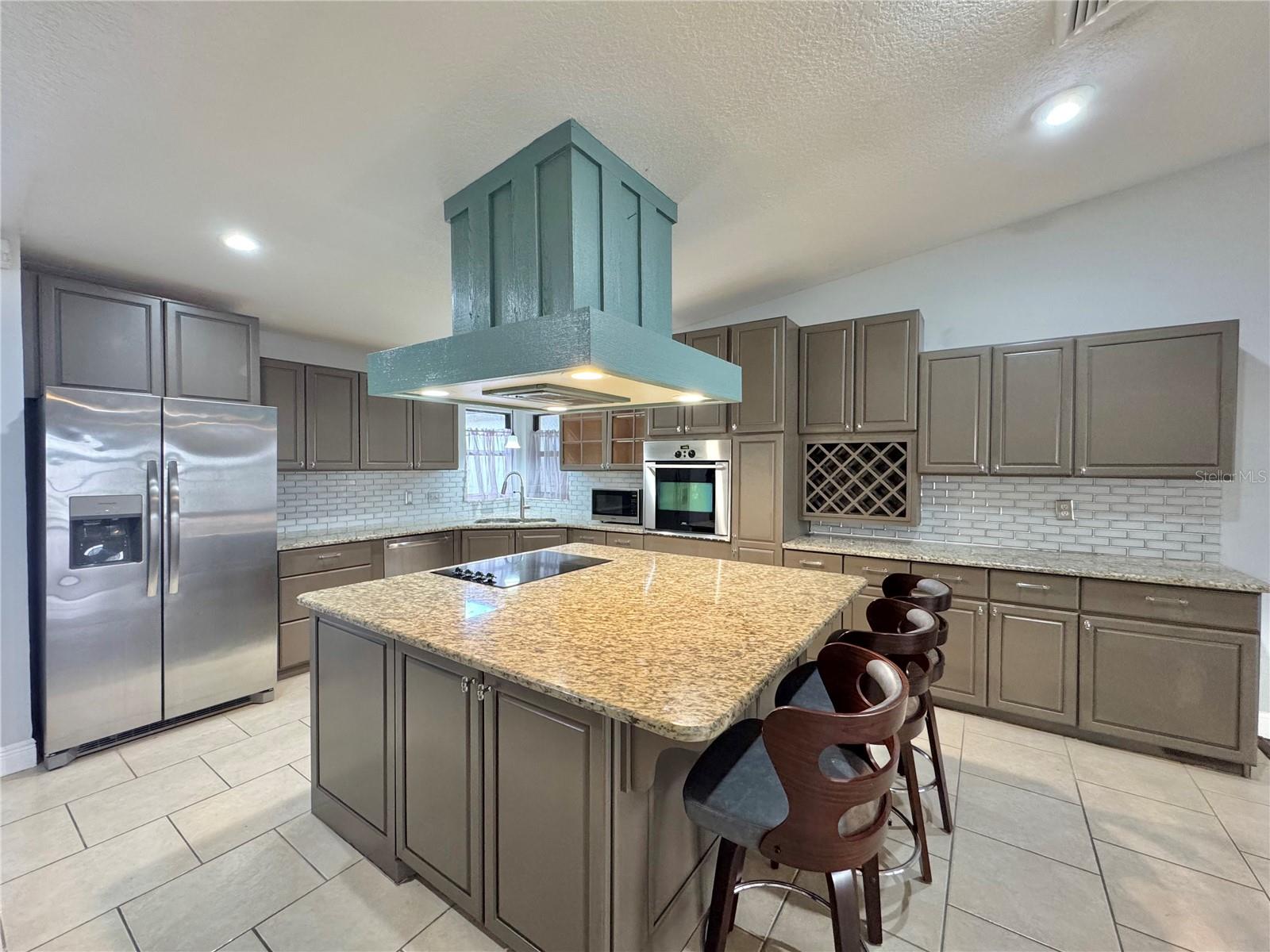 HARTRIDGE POINTE CONDO - Residential Lease