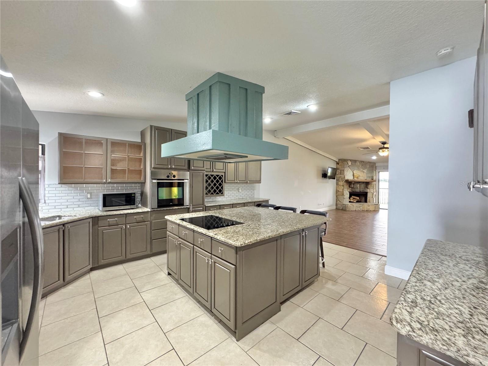 HARTRIDGE POINTE CONDO - Residential Lease