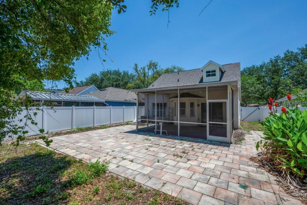 5865 MEADOWPARK PLACE