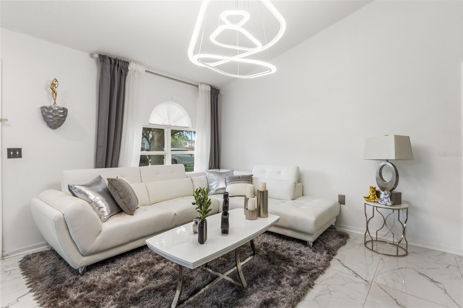512 YELLOW TAIL PLACE