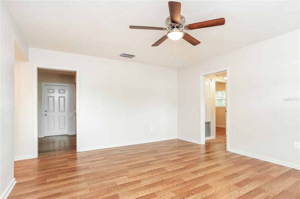 Photo of 5913 Wolf Road, Orlando, FL 32808 (MLS # O6384695)