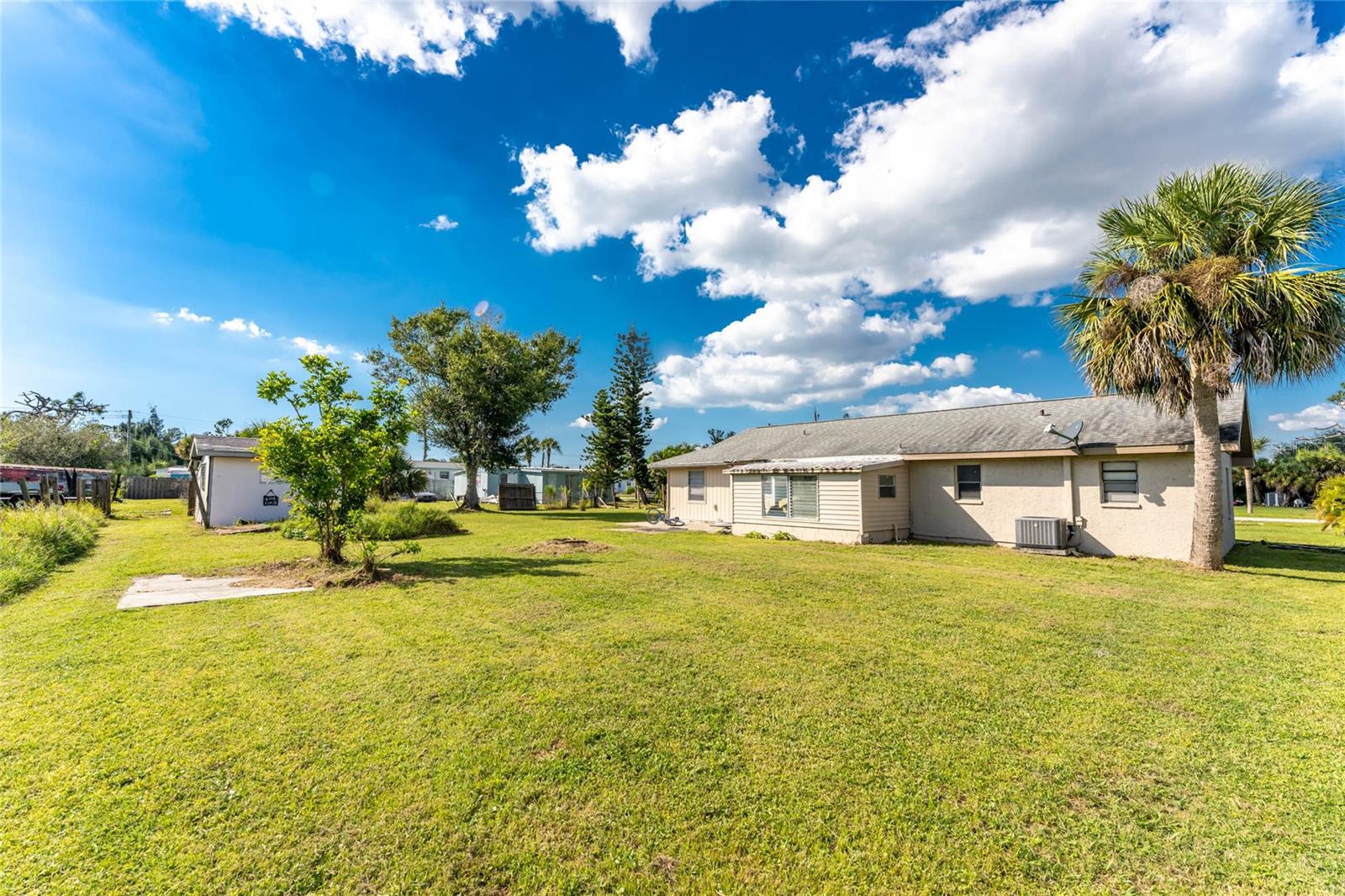 GROVELAND - Residential