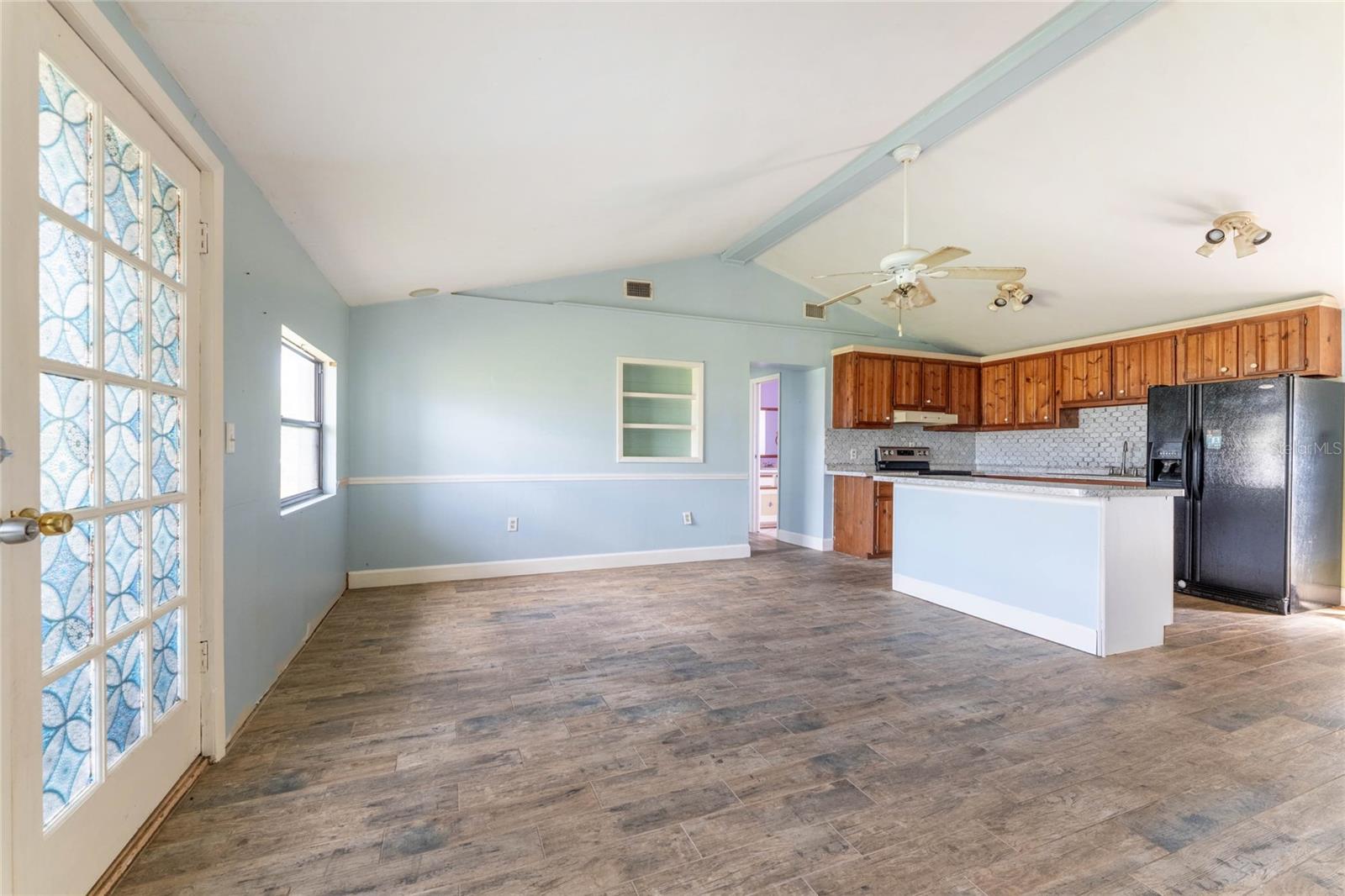 GROVELAND - Residential