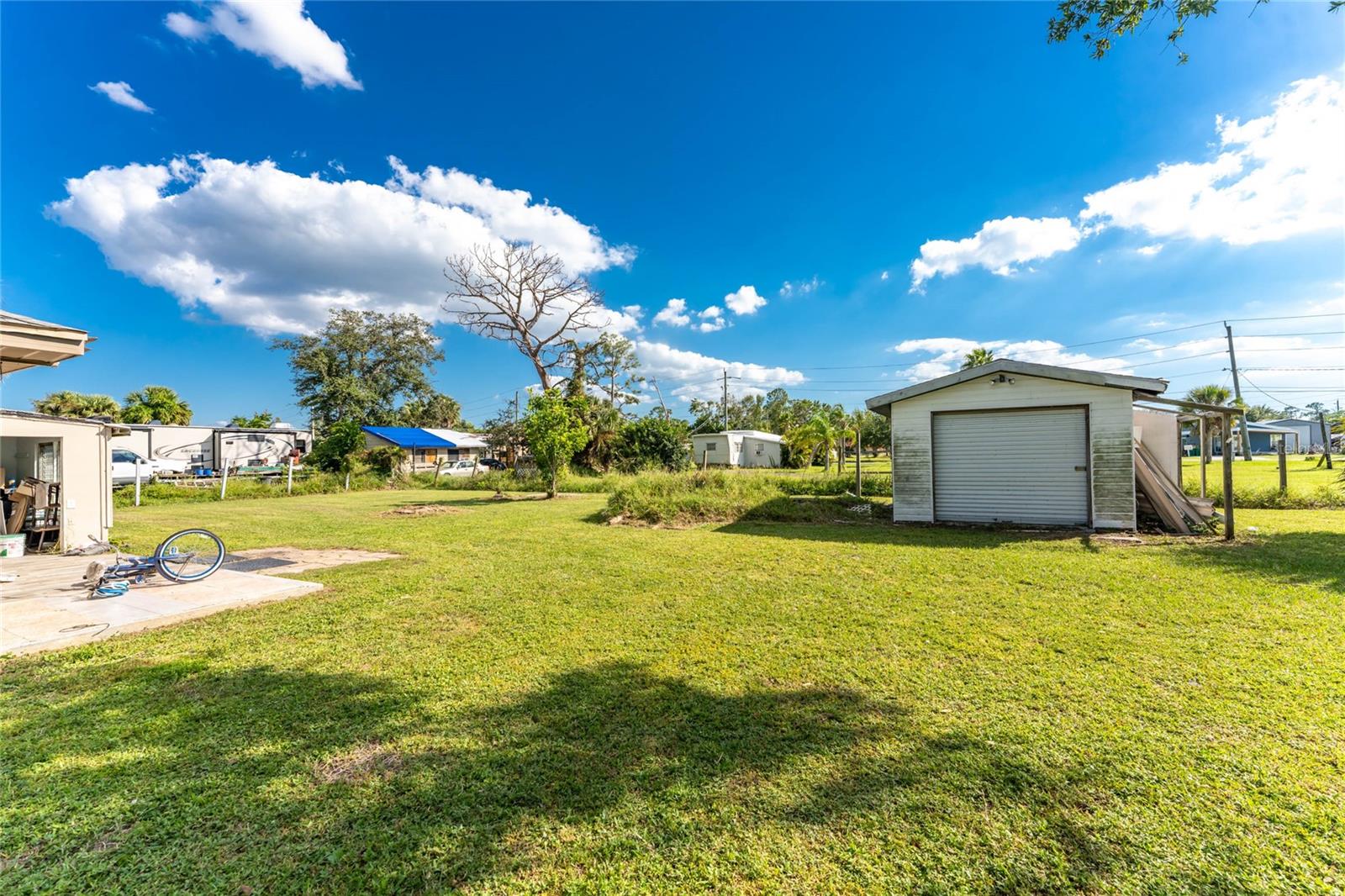 GROVELAND - Residential