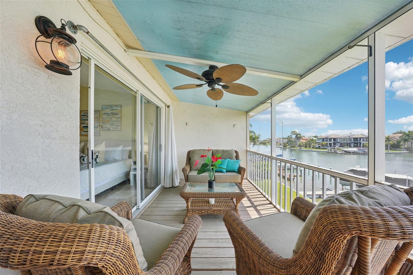 PALM ISLAND TOWNHOMES - Residential