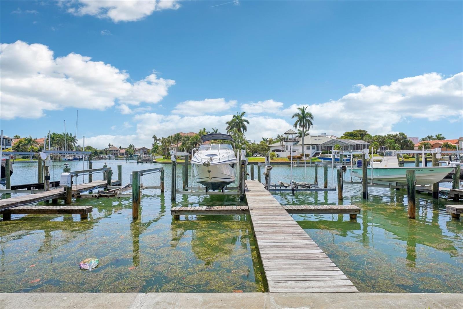 PALM ISLAND TOWNHOMES - Residential