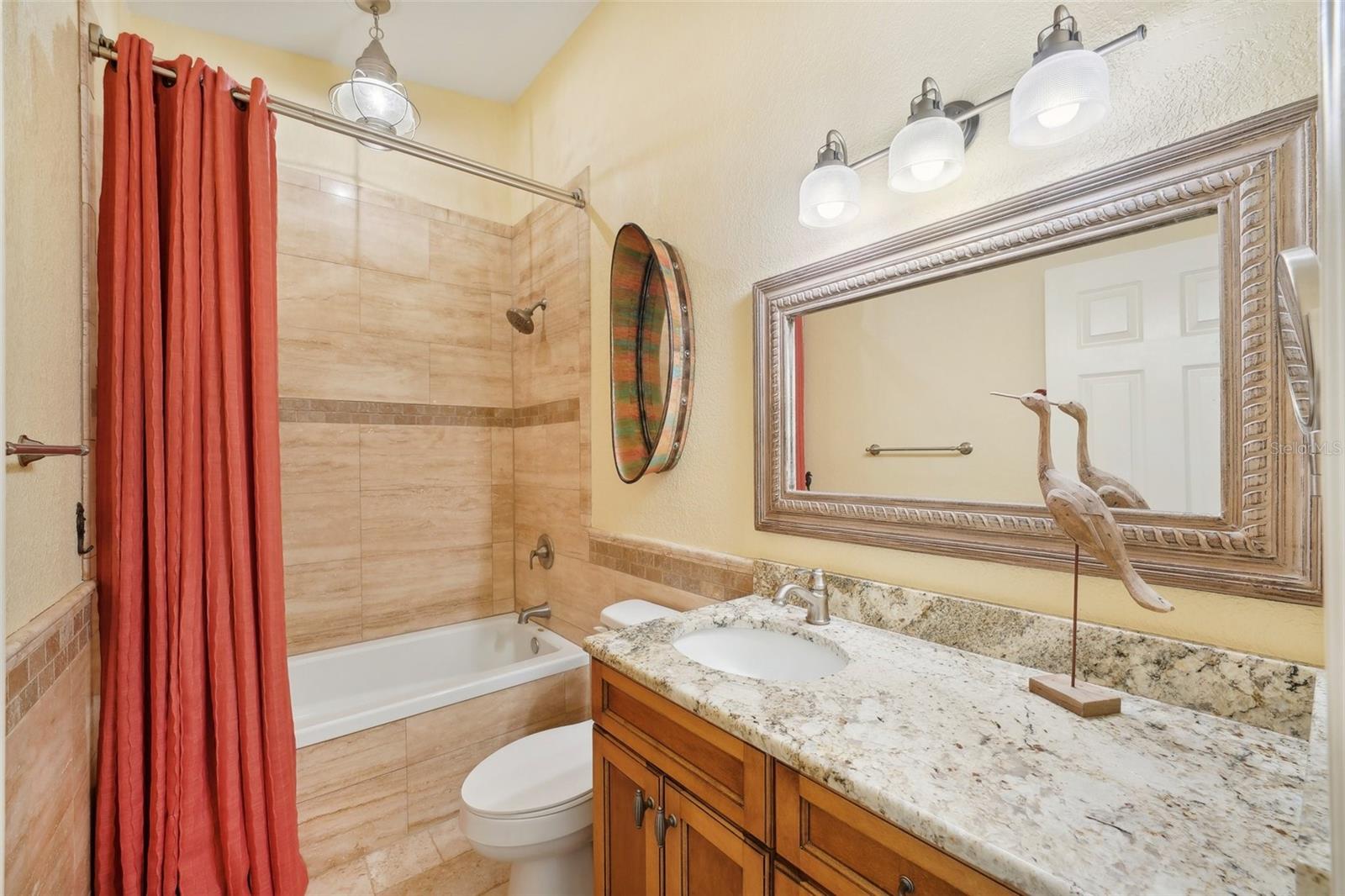 PALM ISLAND TOWNHOMES - Residential