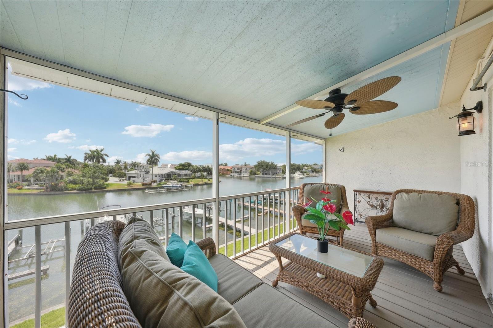 PALM ISLAND TOWNHOMES - Residential