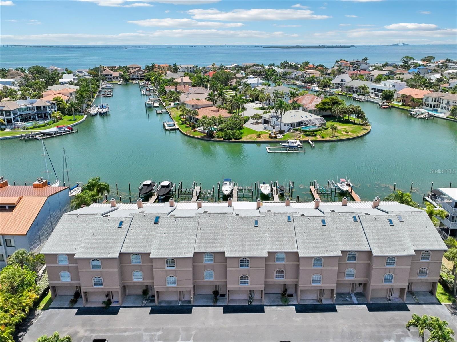 PALM ISLAND TOWNHOMES - Residential