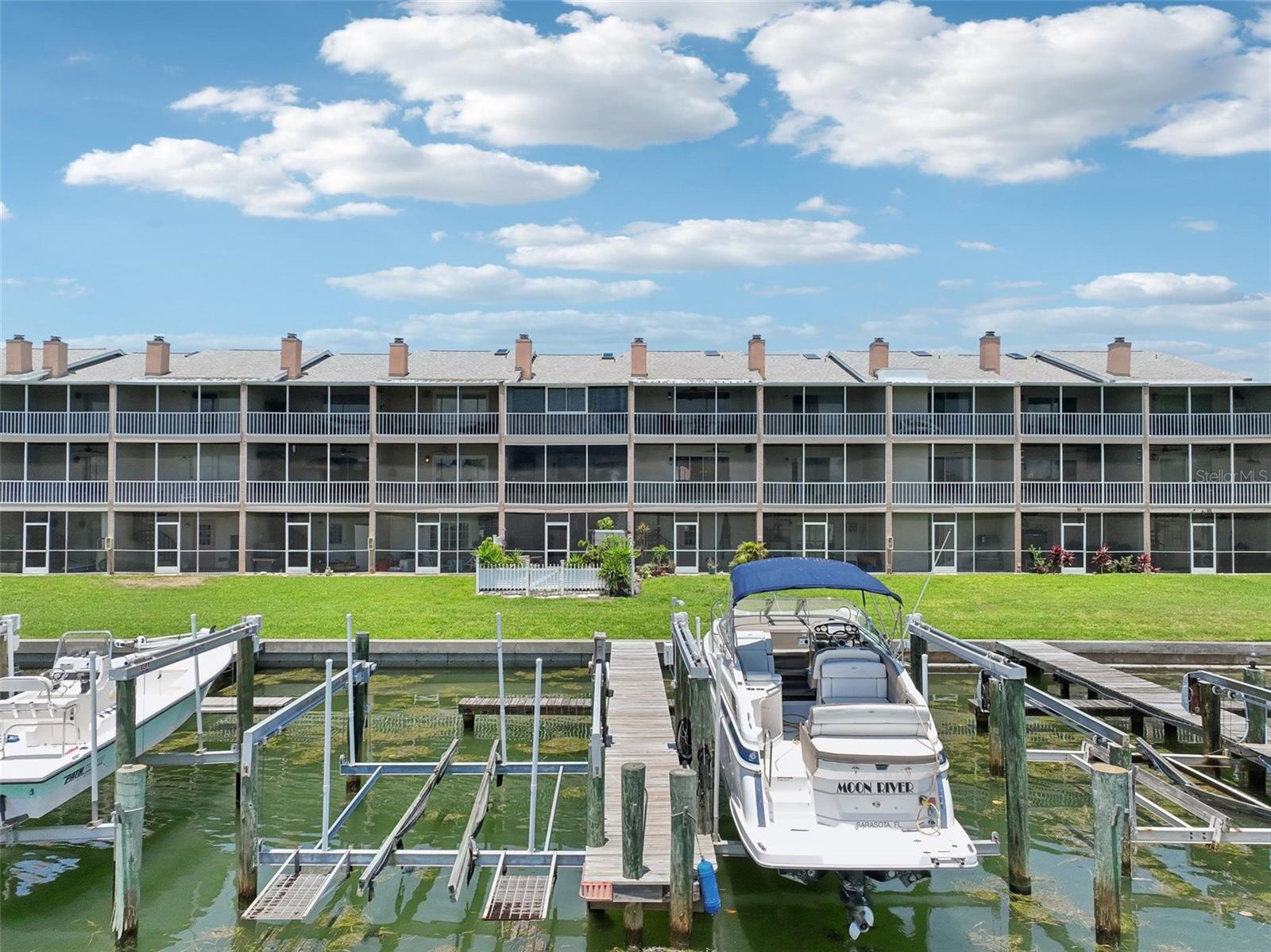 PALM ISLAND TOWNHOMES - Residential